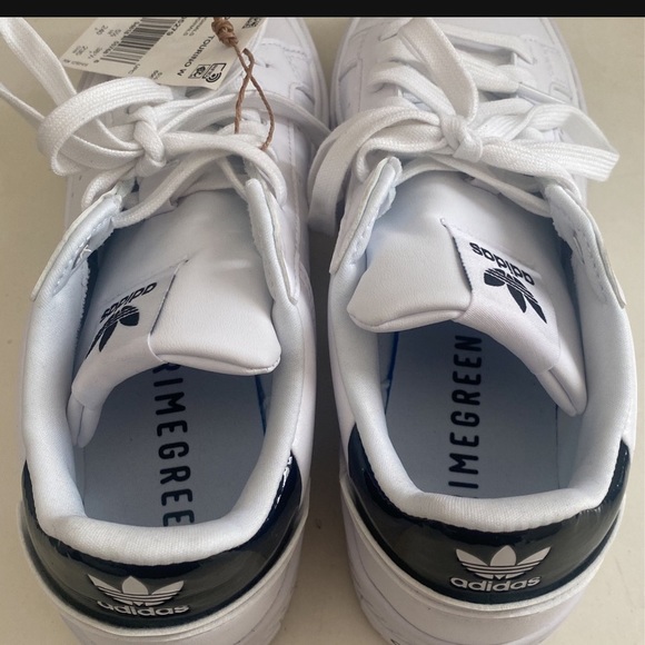 Adidas Court Torino Size 7 - Picture 3 of 3